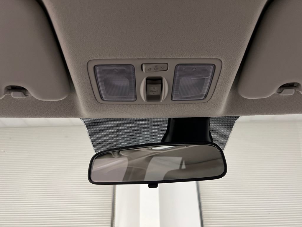 Used 2025 Hyundai Venue SEL image 52