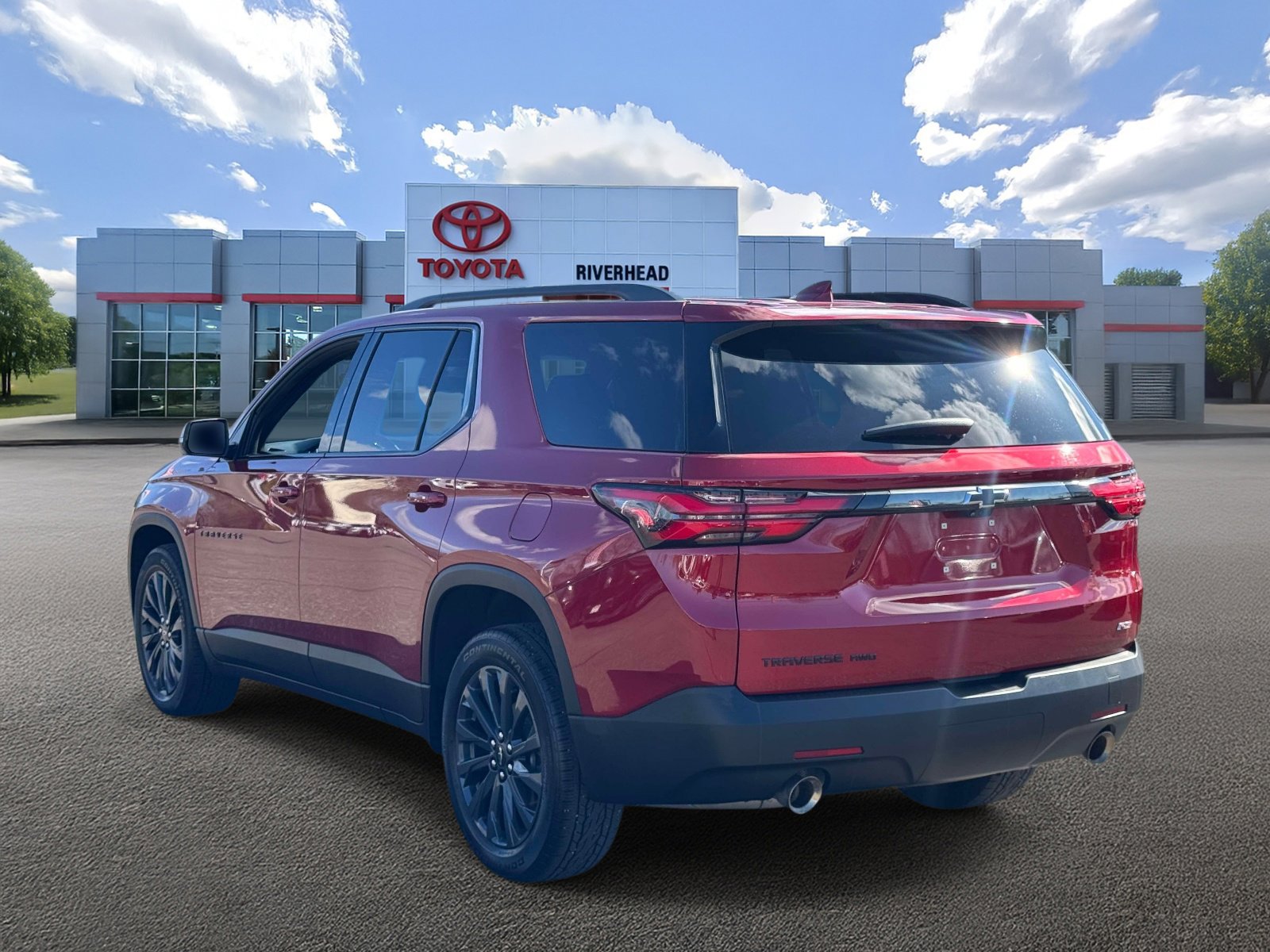 Used 2023 Chevrolet Traverse RS image 5