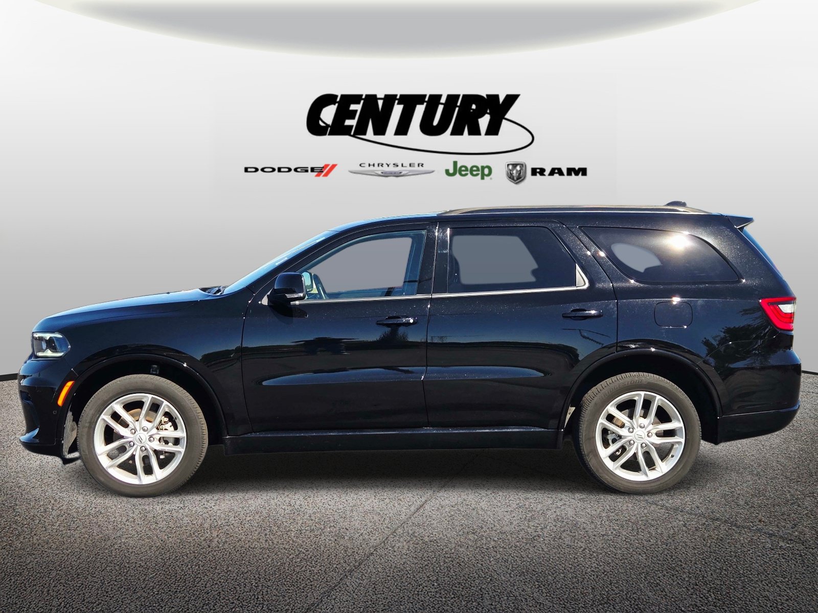 Used 2025 Dodge Durango GT AWD/4WD image 7