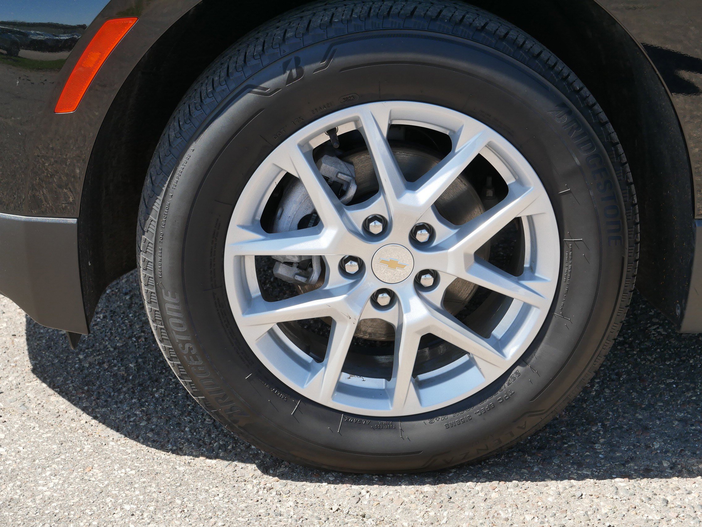 Used 2024 Chevrolet Equinox LT w/ LPO, Floor Liner Package AWD/4WD image 15