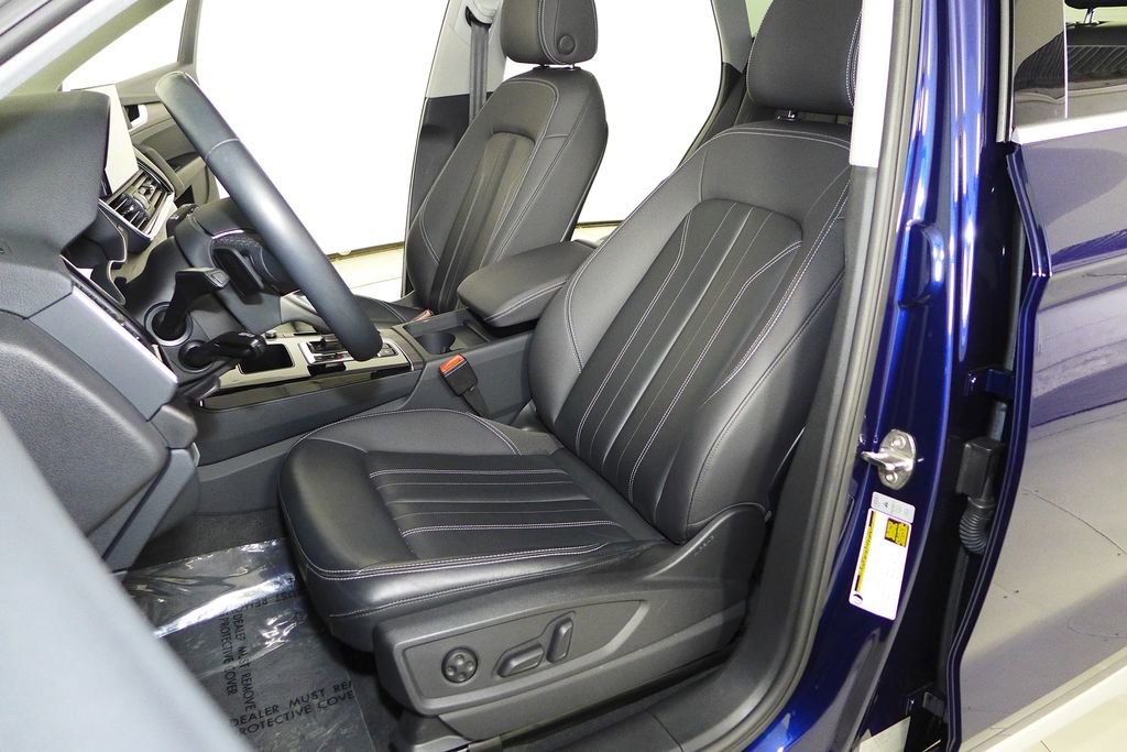 Used 2023 Audi Q5 2.0T Premium w/ Convenience Package image 22