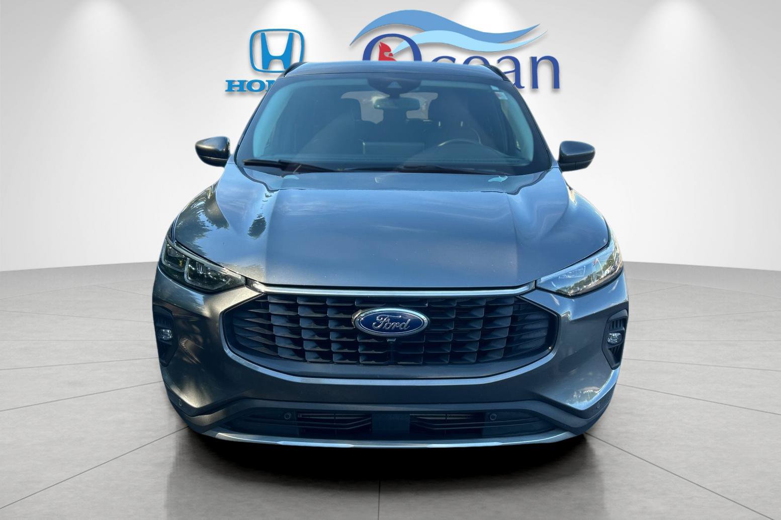 Used 2024 Ford Escape Platinum AWD/4WD image 8