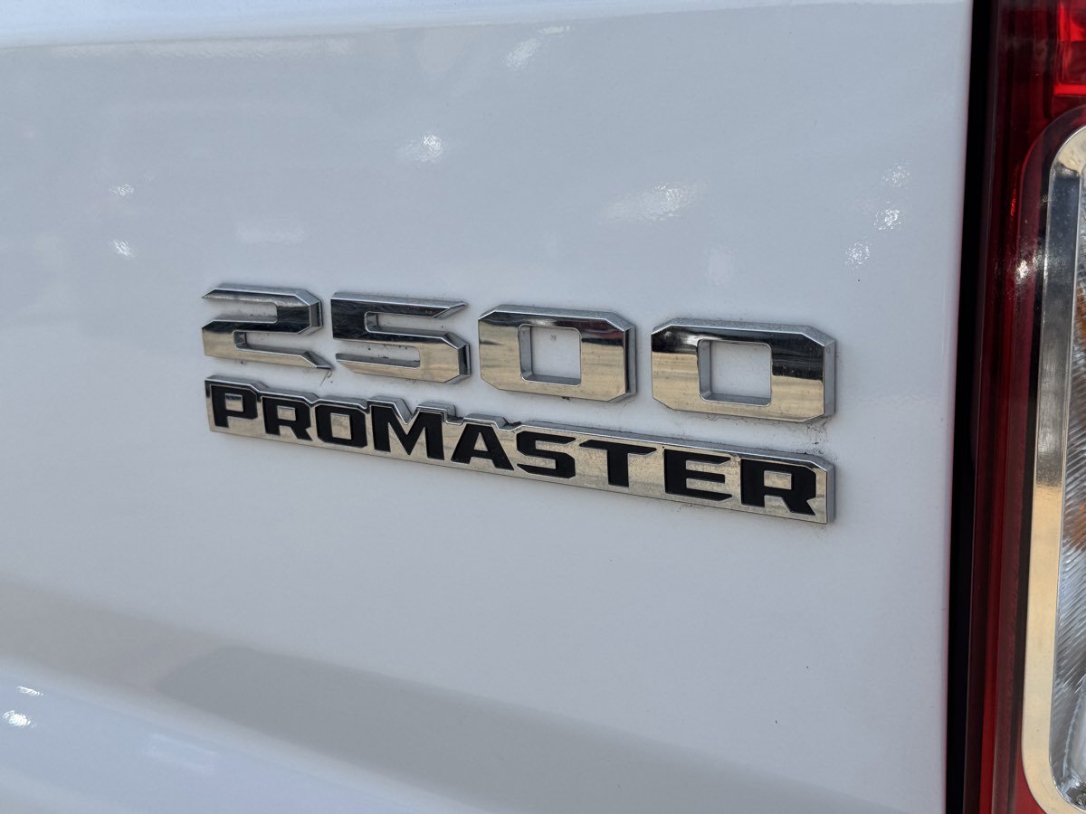 Used 2025 RAM ProMaster 2500 w/ Convenience Group FWD image 11