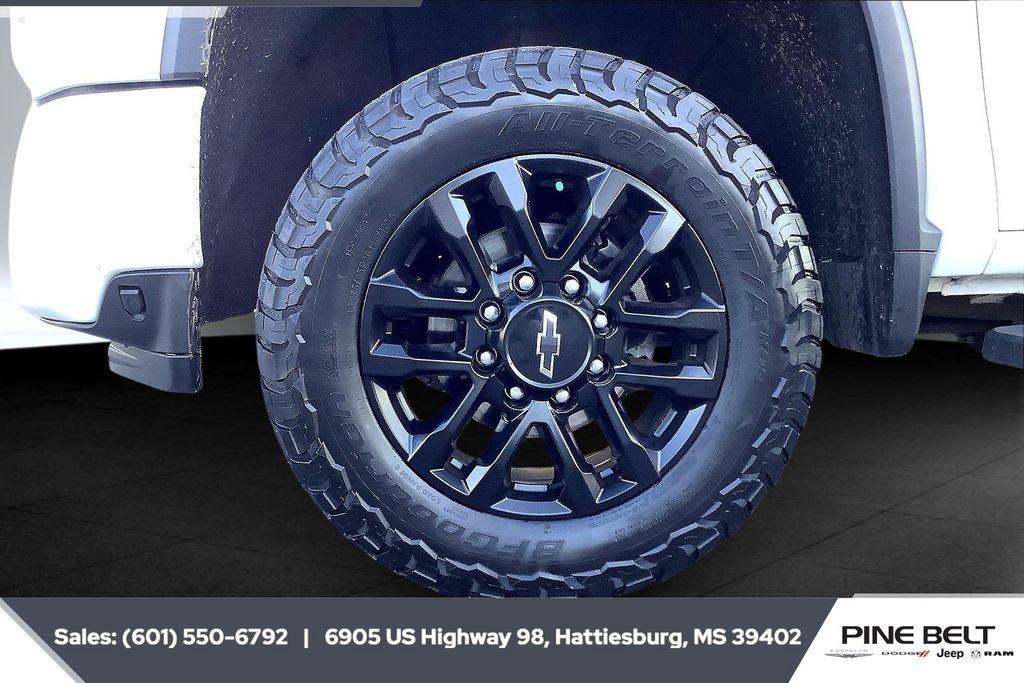 Used 2022 Chevrolet Silverado 2500 High Country w/ Z71 Off-Road Package image 7