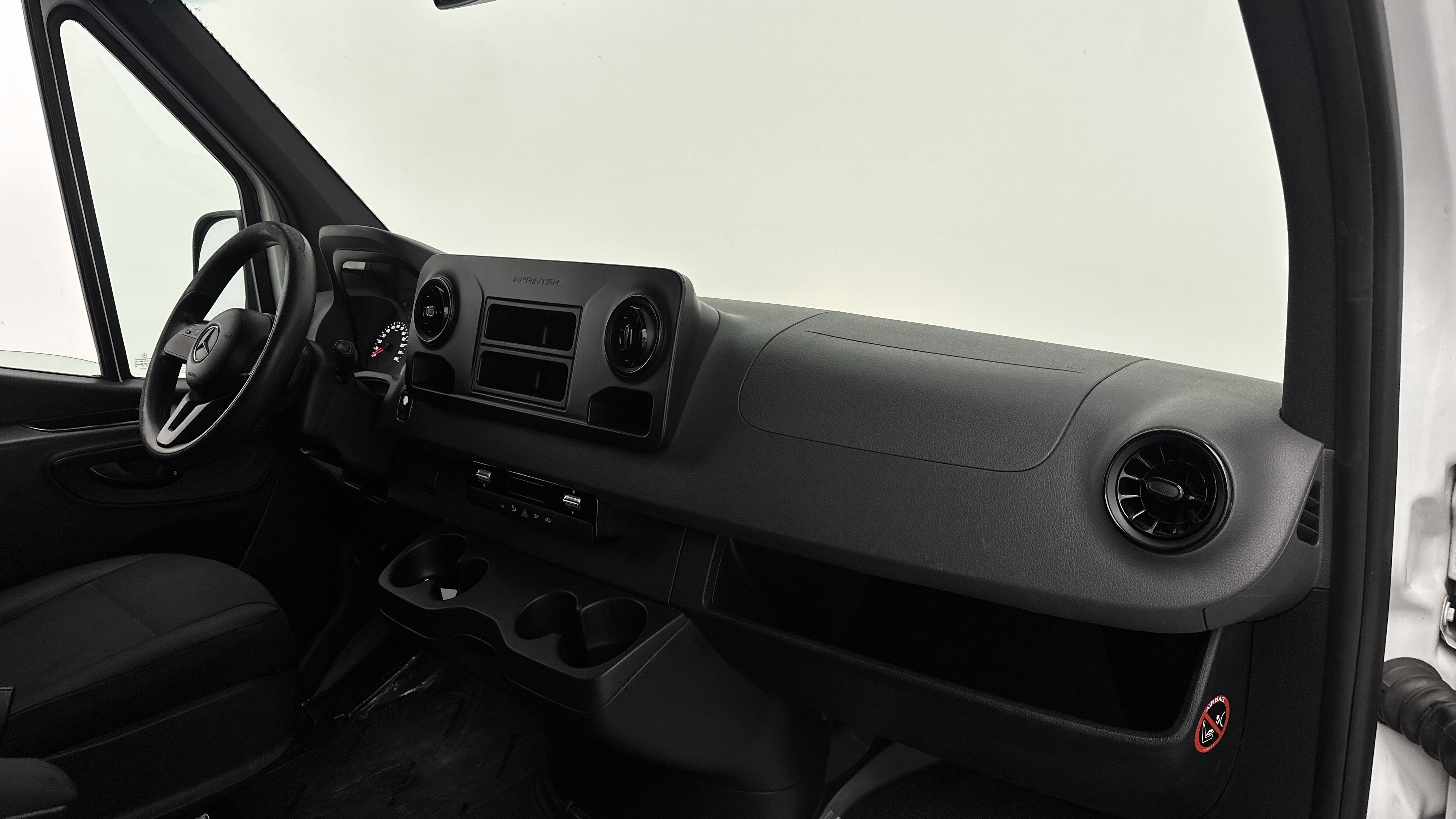 Used 2019 Mercedes-Benz Sprinter 144 Cargo image 28