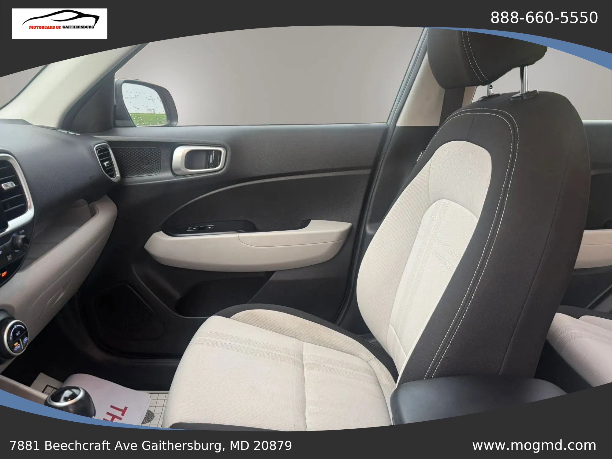Used 2021 Hyundai Venue SEL w/ Cargo Package FWD image 27