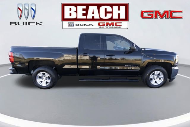 Used 2018 Chevrolet Silverado 1500 LT w/ All Star Edition image 2
