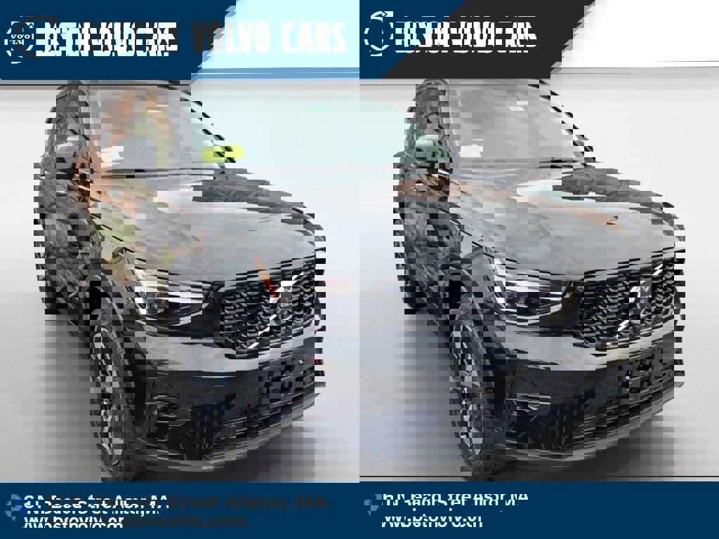 New 2026 Volvo XC40 B5 Plus w/ Protection Package Premier