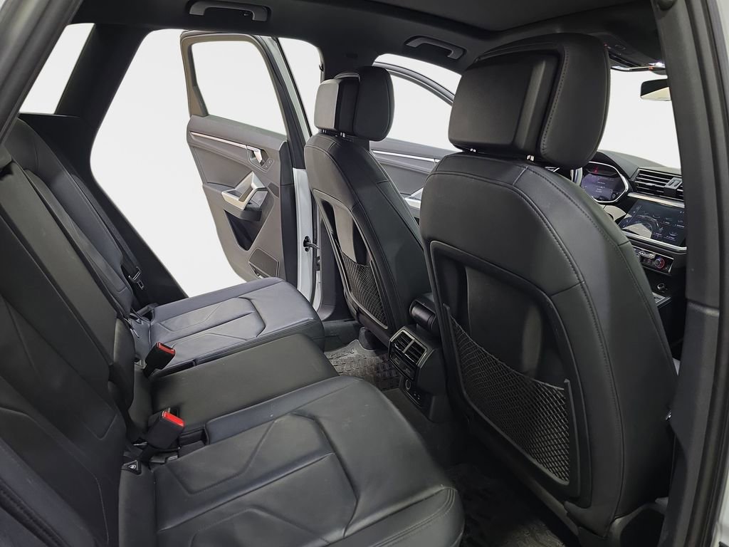 Used 2022 Audi Q3 2.0T Premium Plus image 13