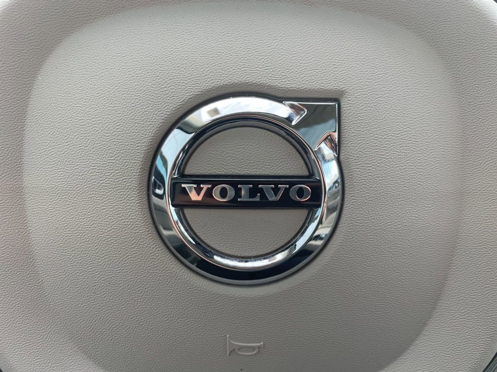 Certified 2024 Volvo XC60 B5 Core w/ Climate Package image 39