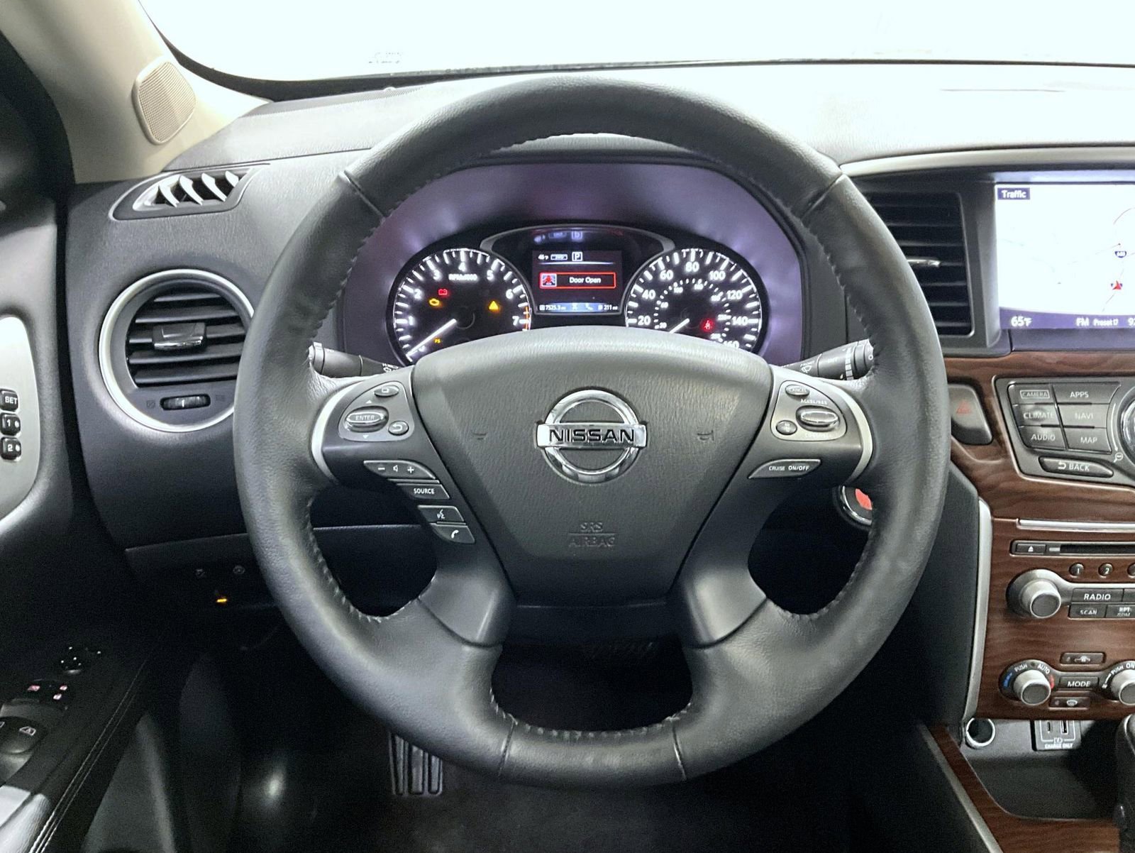 Used 2020 Nissan Pathfinder Platinum image 13