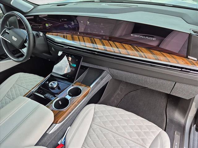 Used 2025 Cadillac Escalade Sport Platinum w/ LPO, ONYX Package RWD image 27