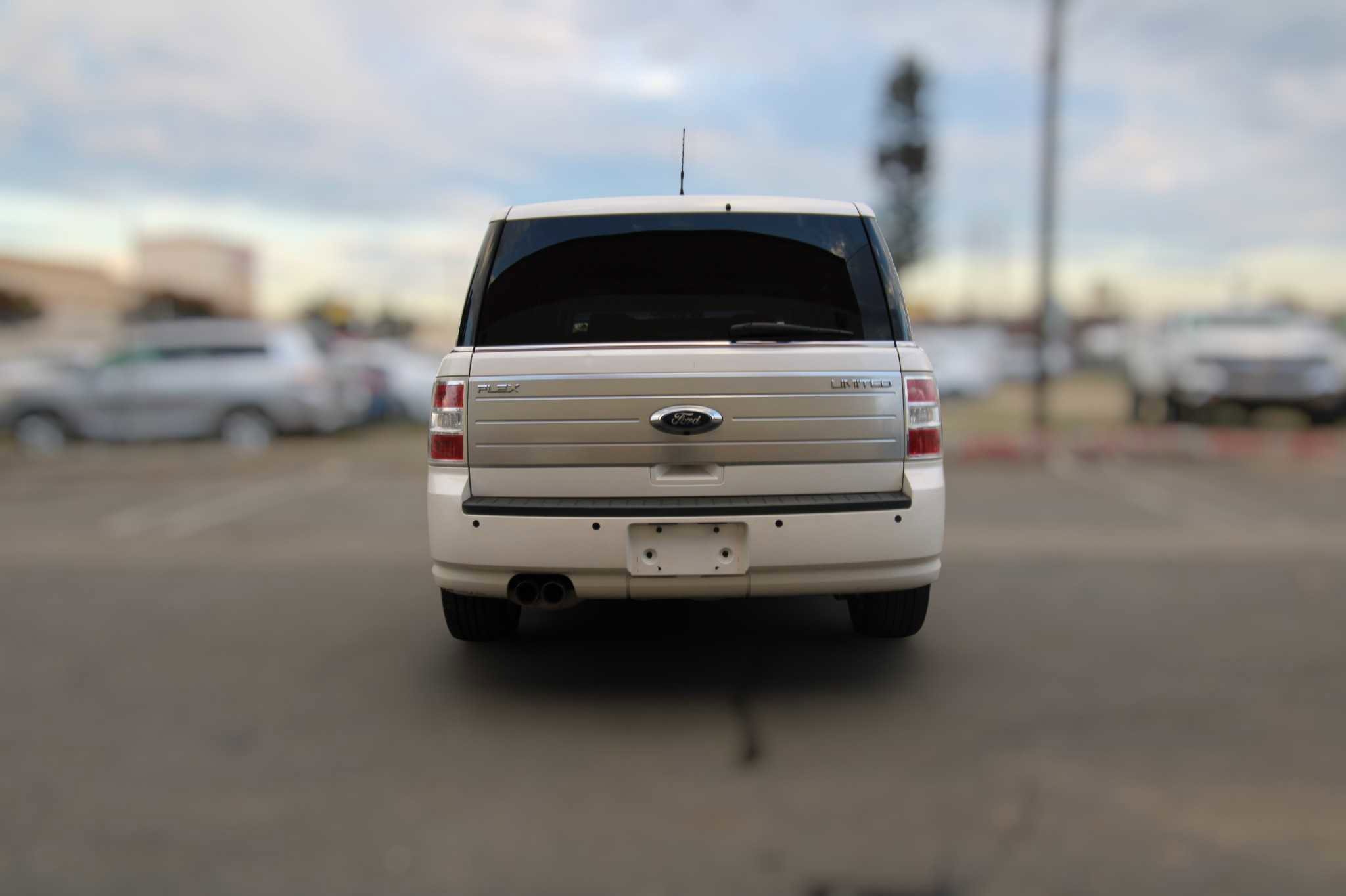 Used 2010 Ford Flex Limited image 5