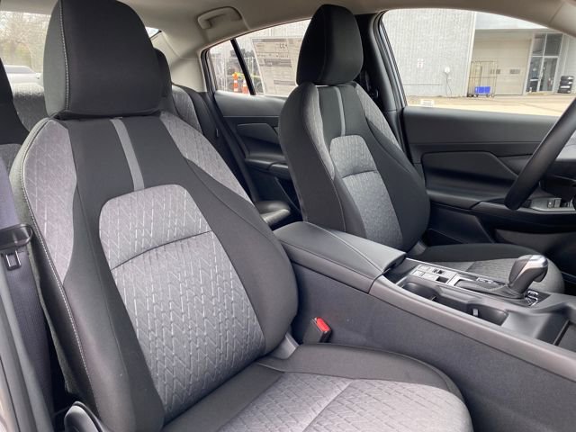 New 2026 Nissan Sentra SV image 9