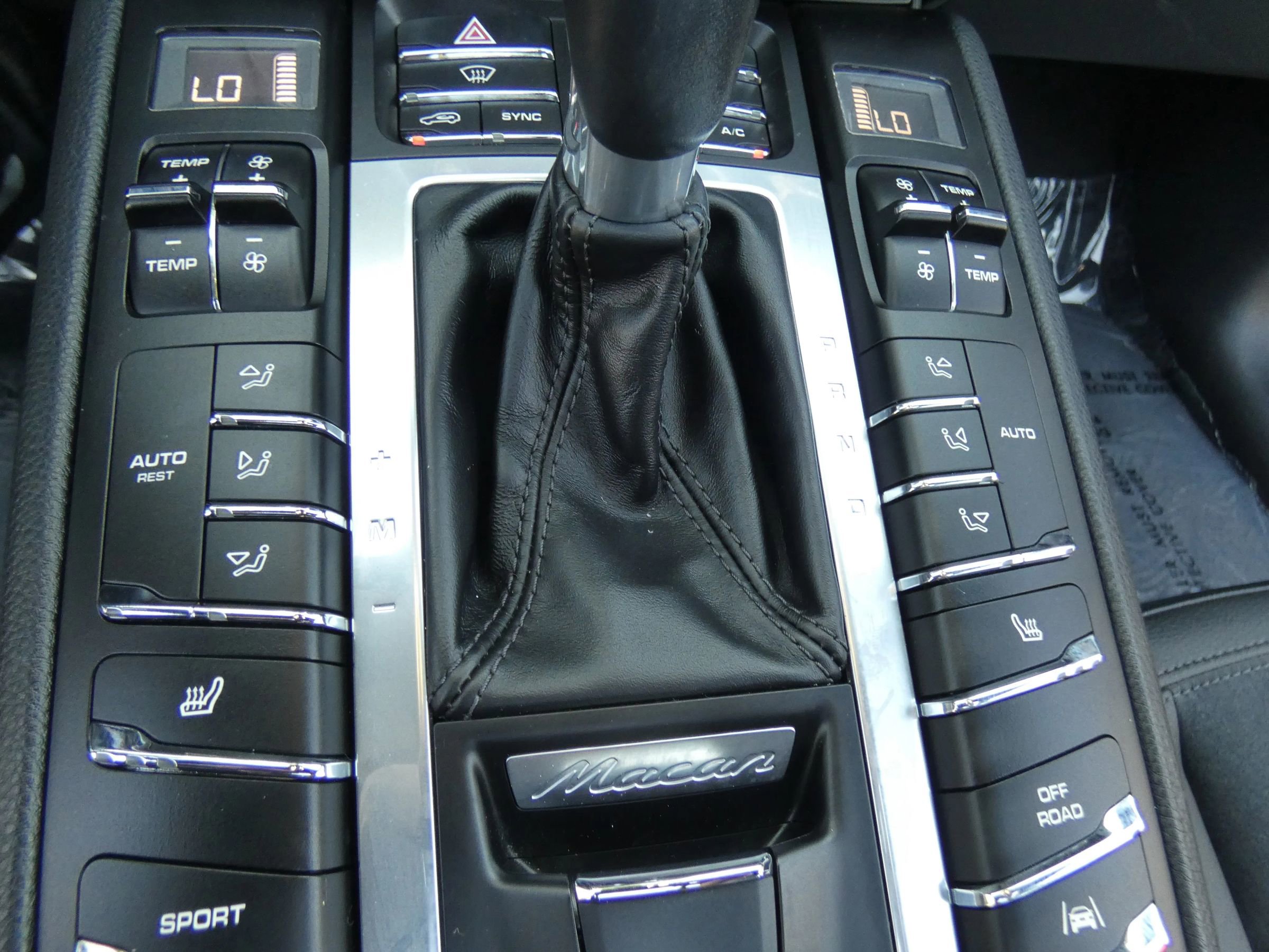 Used 2018 Porsche Macan Sport Edition image 61