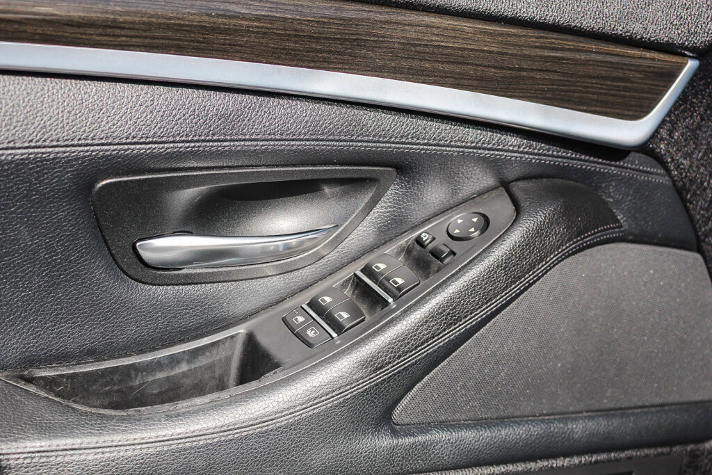 Used 2011 BMW 535i Sedan image 8