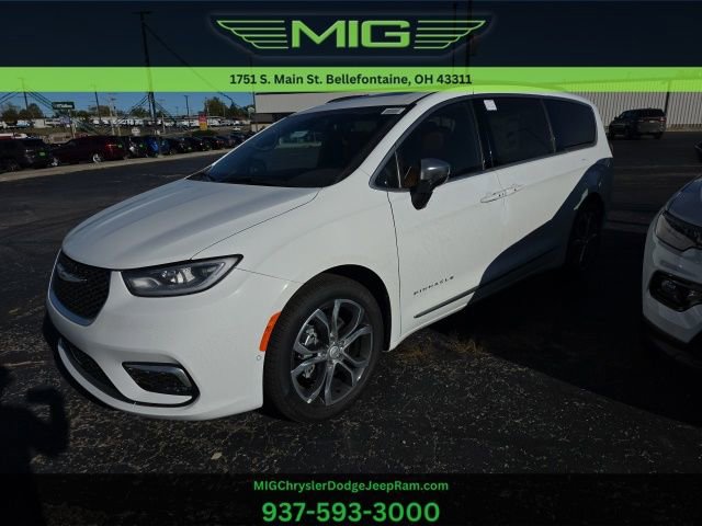 New 2026 Chrysler Pacifica Pinnacle image 1