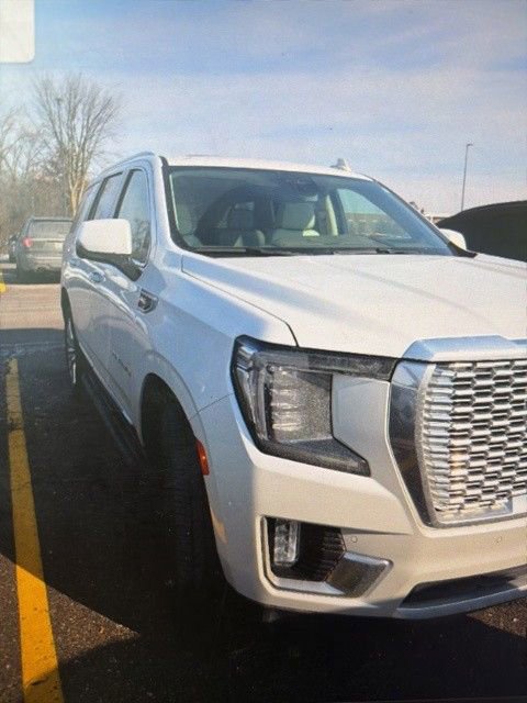 Used 2024 GMC Yukon Denali AWD/4WD image 2