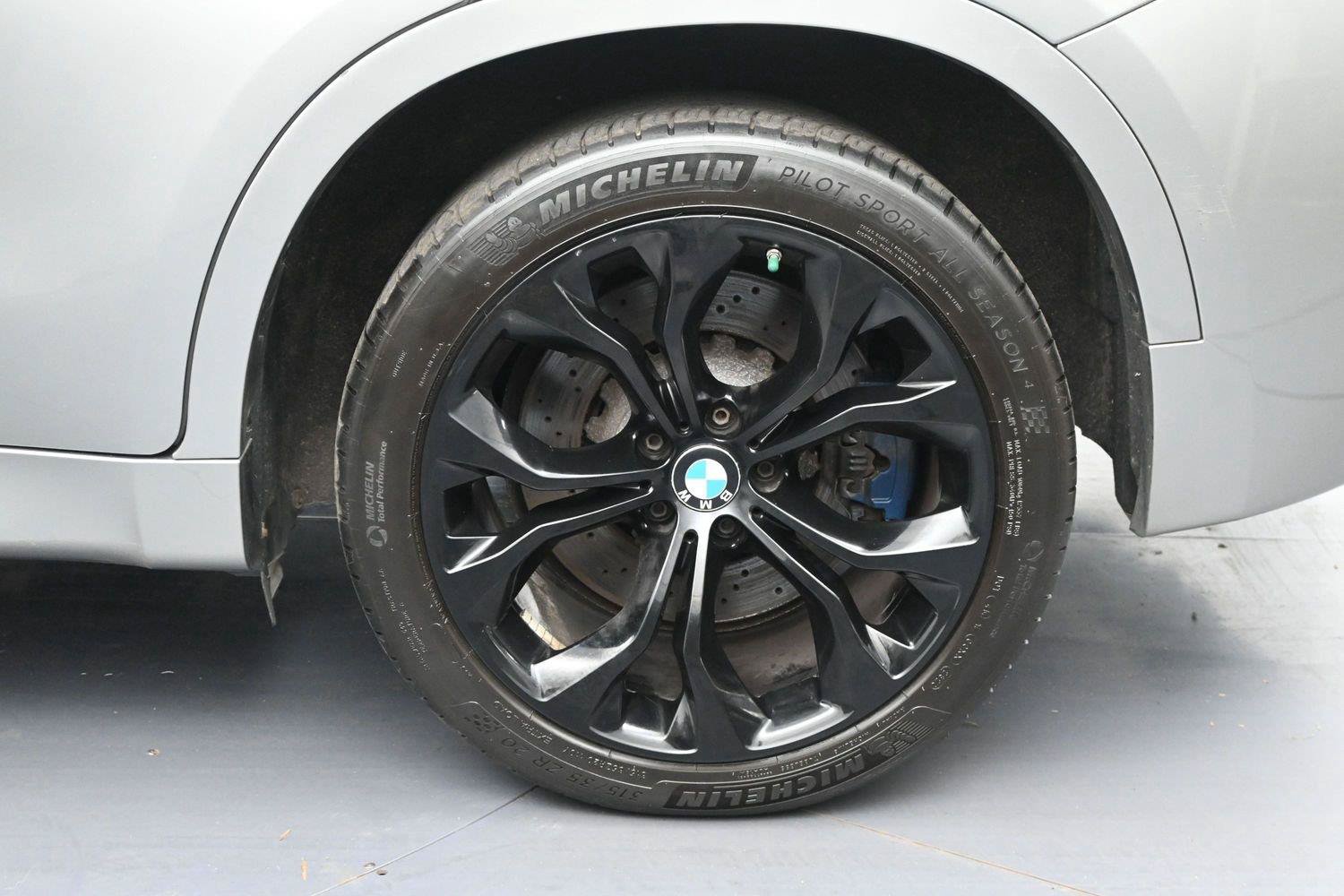 Used 2018 BMW X6 M AWD/4WD image 13