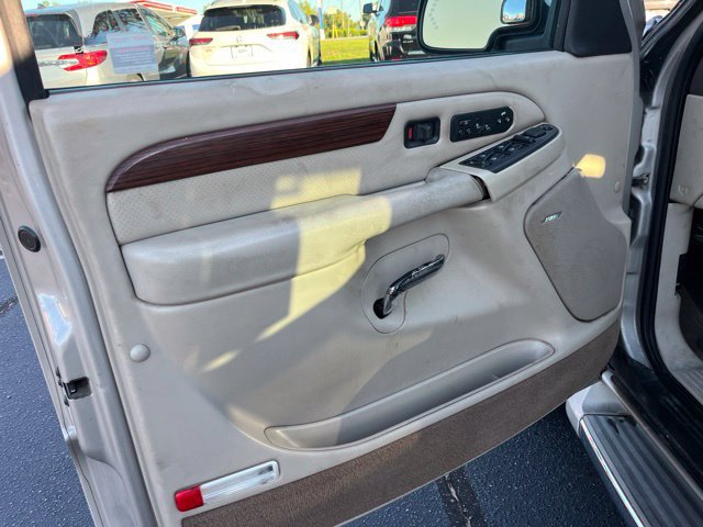 Used 2004 Cadillac Escalade EXT AWD/4WD image 5