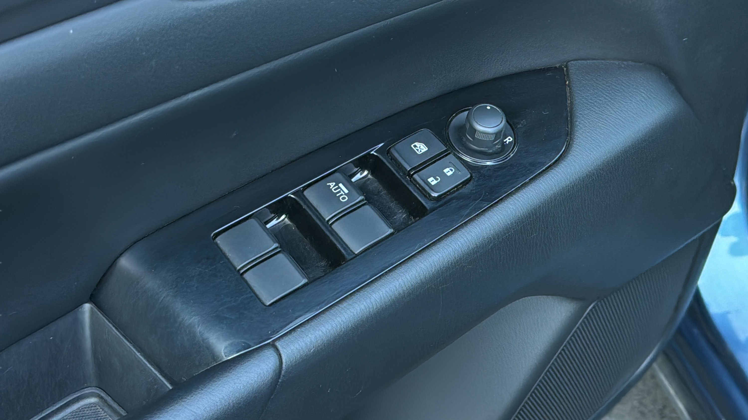 Used 2017 MAZDA CX-5 Touring image 22