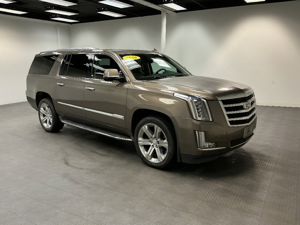Used 2016 Cadillac Escalade ESV Luxury AWD/4WD image 7