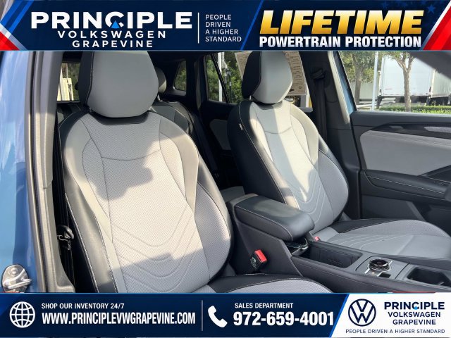 Used 2025 Volkswagen Tiguan SE R-Line AWD/4WD image 28
