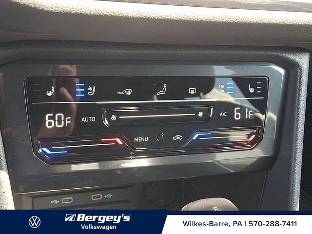 Certified 2024 Volkswagen Tiguan SEL R-Line AWD/4WD image 19