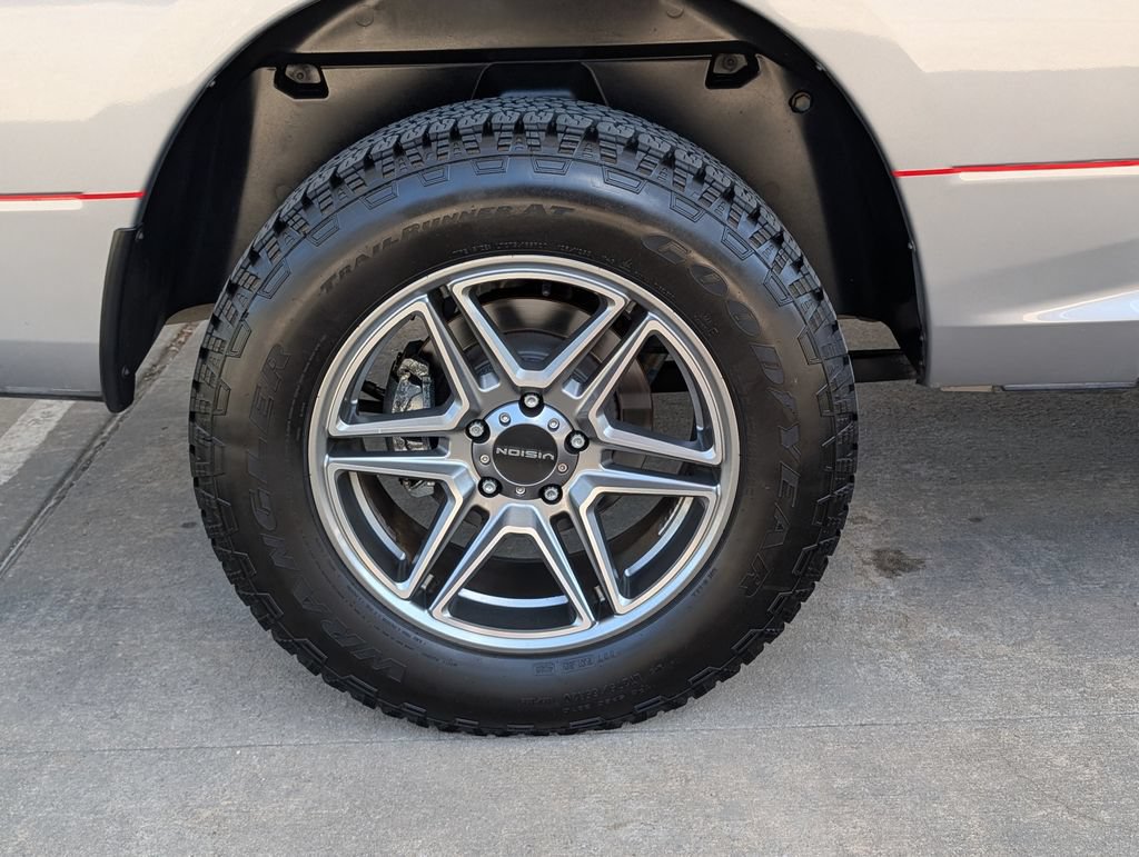 Used 2022 RAM 1500 Tradesman w/ Tradesman SXT Package AWD/4WD image 5