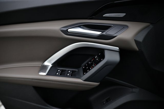 New 2025 Audi Q5 Prestige image 14