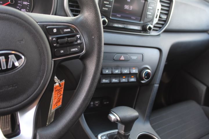 Used 2018 Kia Sportage LX FWD image 16