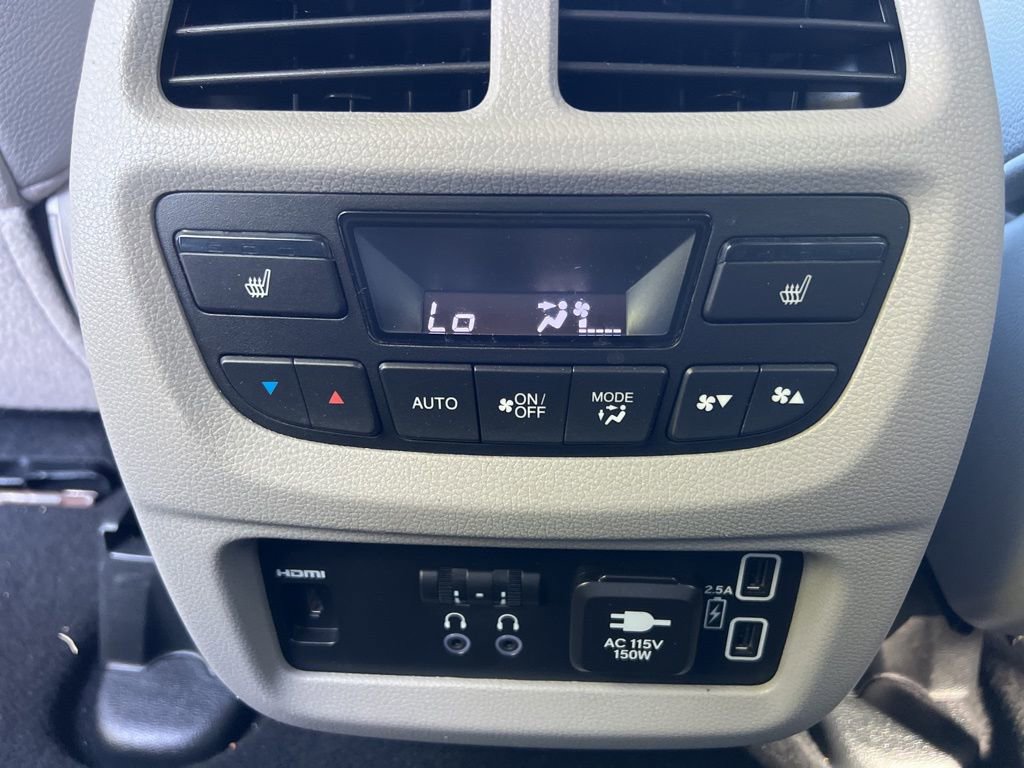 Used 2022 Honda Pilot Touring image 19