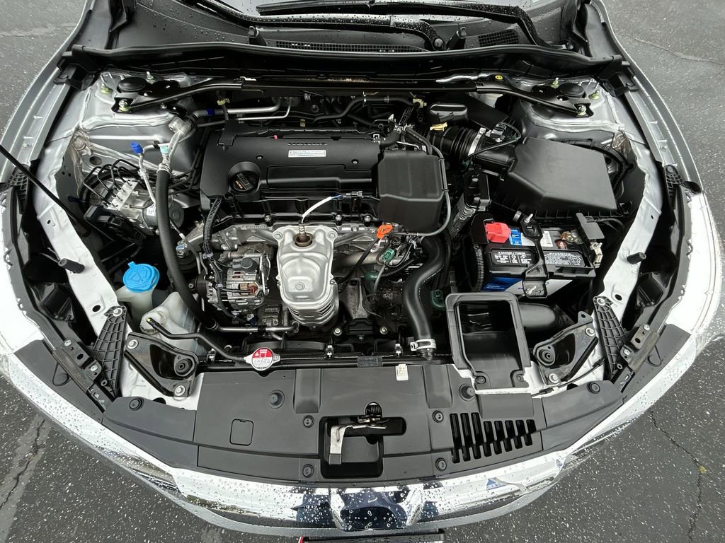 Used 2017 Honda Accord Sport image 25