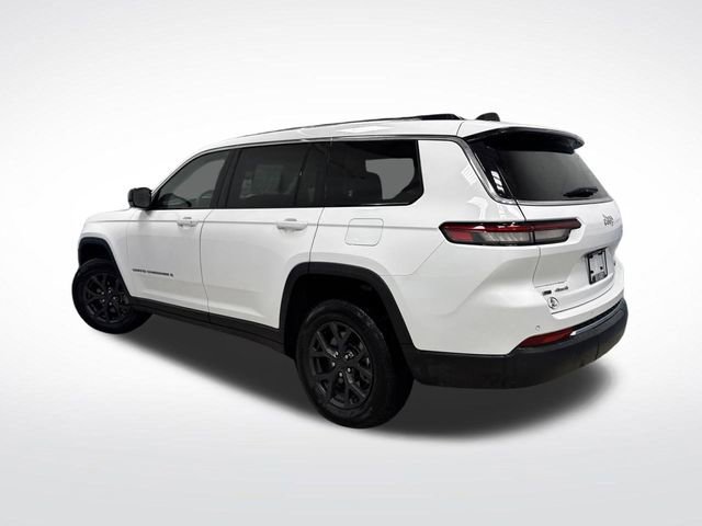 Used 2023 Jeep Grand Cherokee L Limited image 3