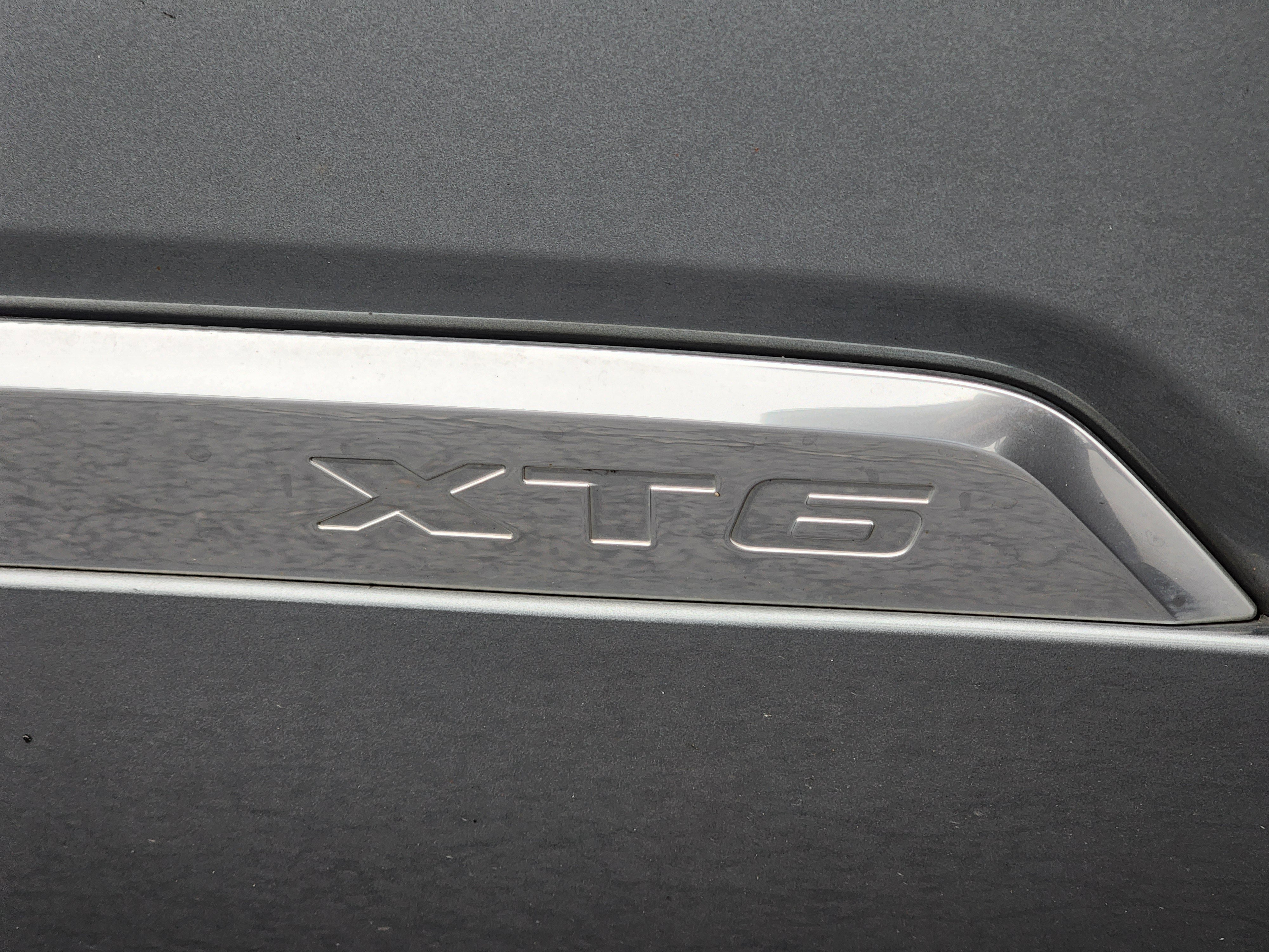 Used 2023 Cadillac XT6 Sport w/ Platinum Package image 8