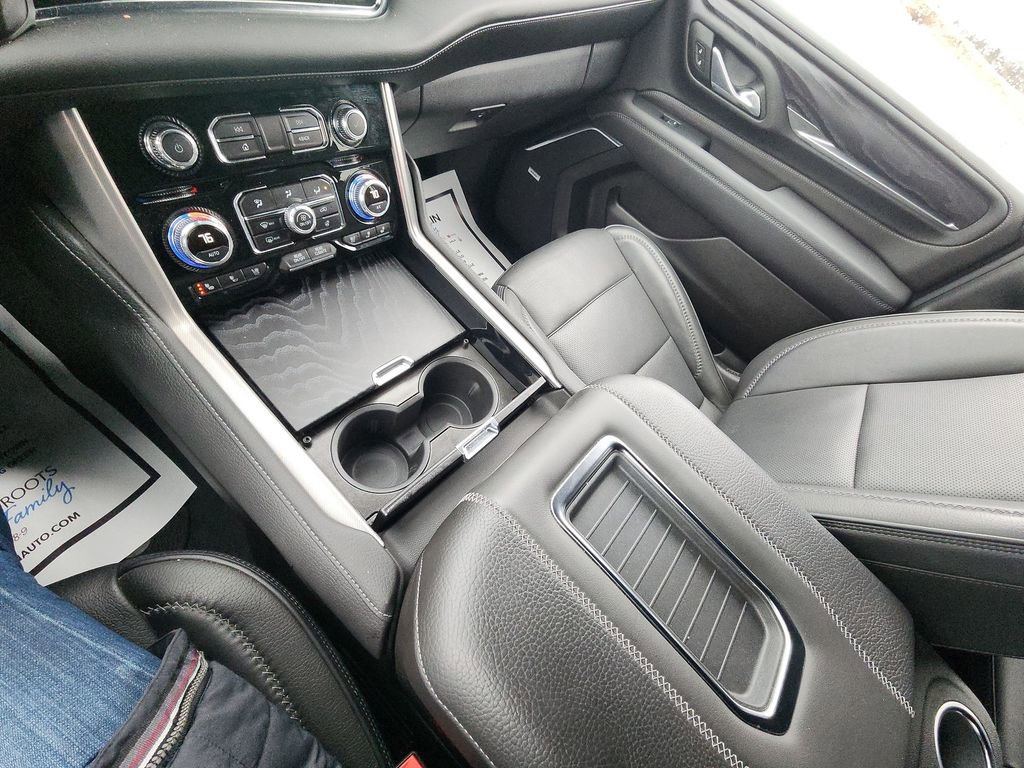 Used 2024 GMC Yukon XL Denali w/ Advanced Technology Package AWD/4WD image 21