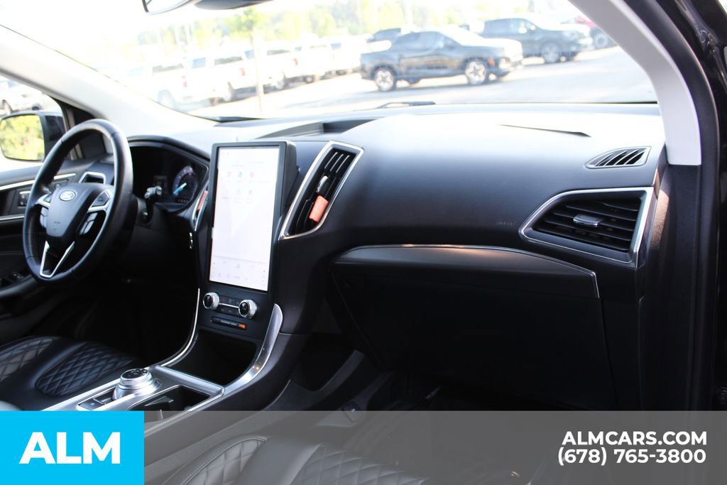 Used 2024 Ford Edge Titanium image 23
