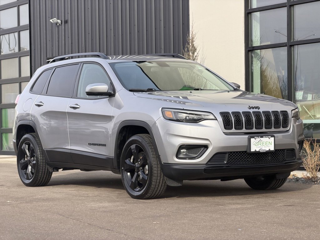Used 2020 Jeep Cherokee Latitude Plus image 3