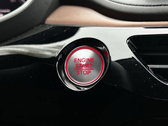 Certified 2025 Acura MDX w/ Technology Package FWD image 22