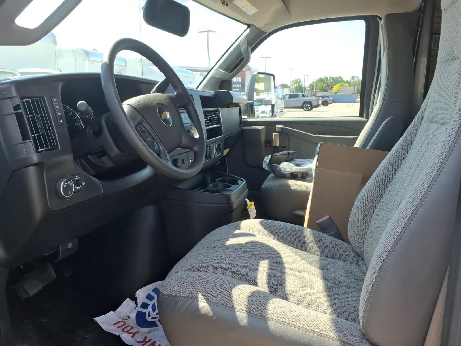 New 2026 Chevrolet Express 4500 w/ Power Convenience Package RWD image 9