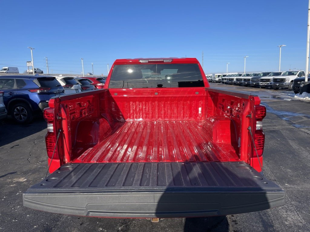Used 2023 Chevrolet Silverado 1500 Custom image 32