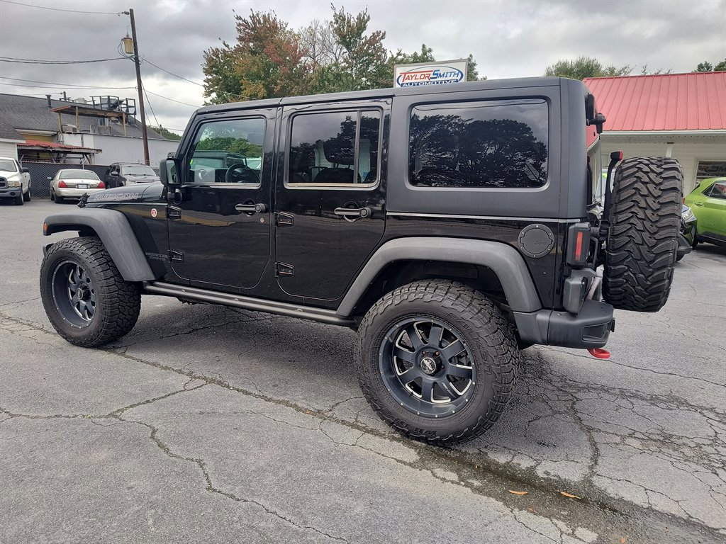 Used 2014 Jeep Wrangler Unlimited Rubicon image 3