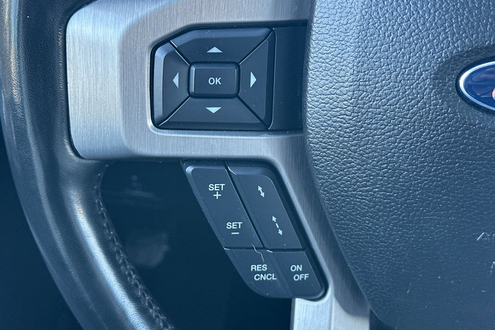 Used 2017 Ford F350 Platinum w/ Platinum Ultimate Package image 26