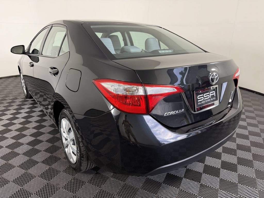 Used 2016 Toyota Corolla LE FWD image 7