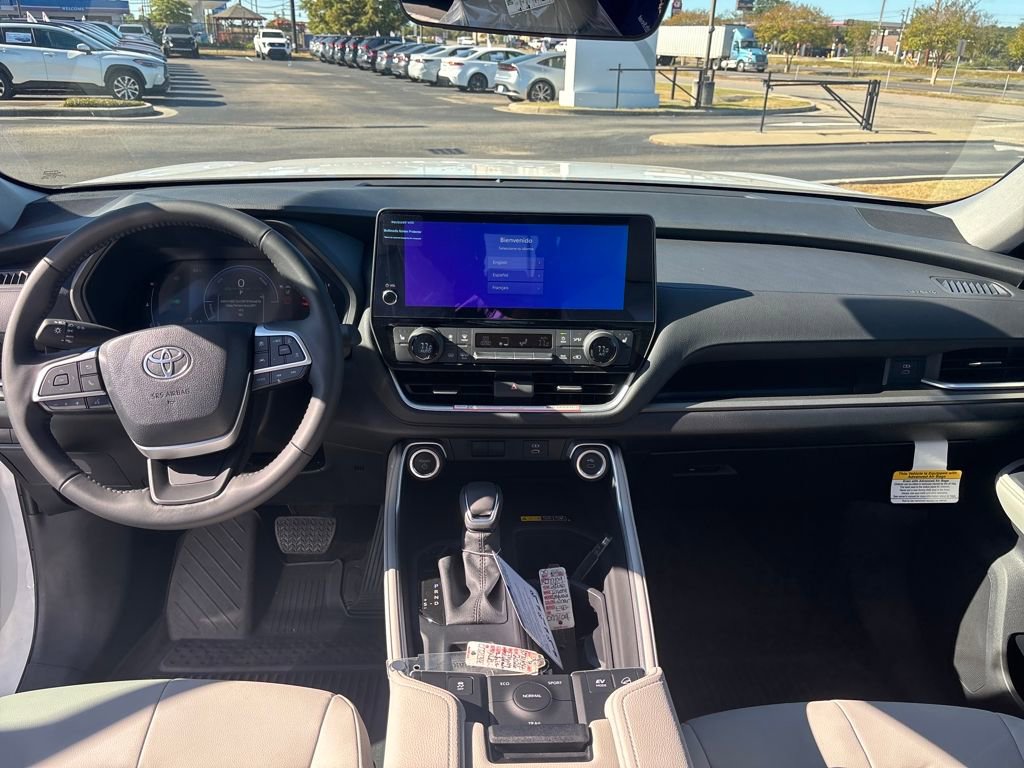 New 2026 Toyota Grand Highlander XLE image 13