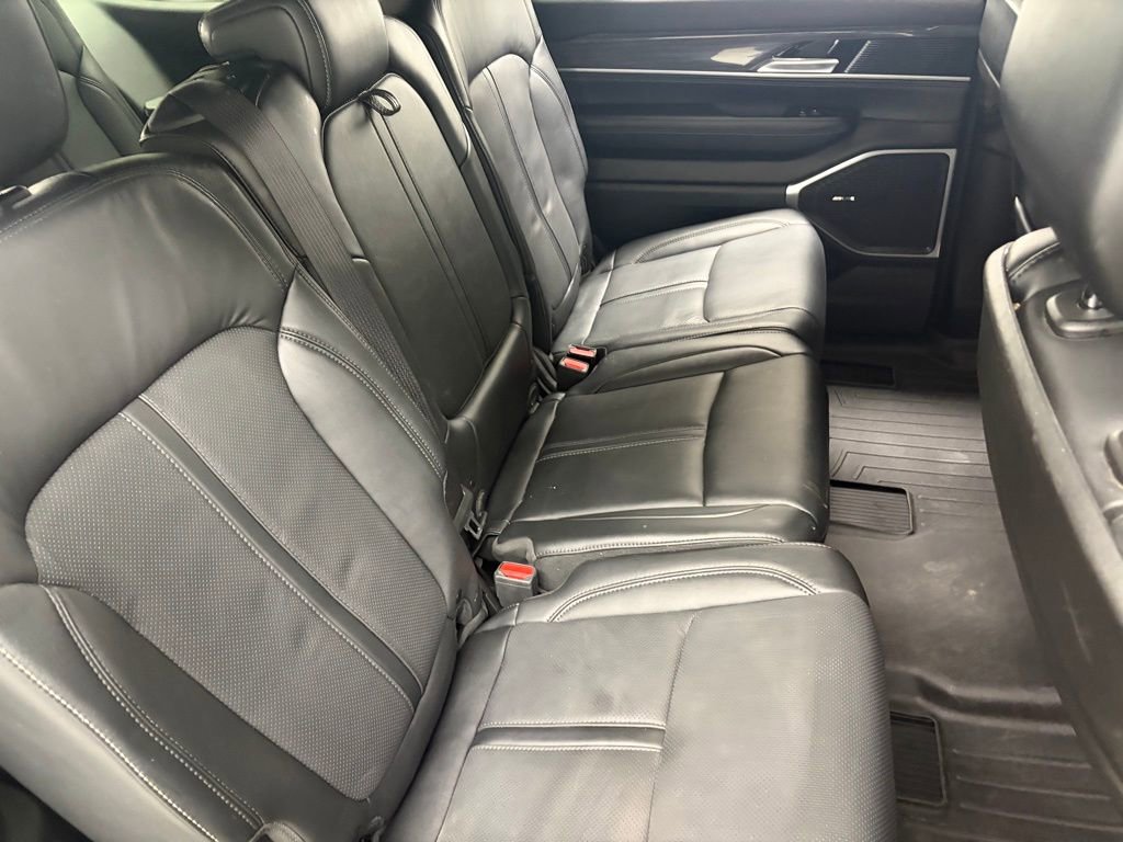 Used 2022 Jeep Wagoneer Series III image 38