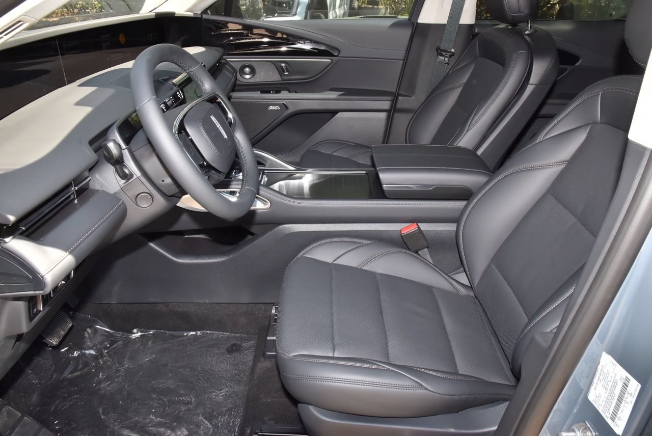New 2026 Lincoln Nautilus Premier w/ Equipment Group 102A AWD/4WD image 20