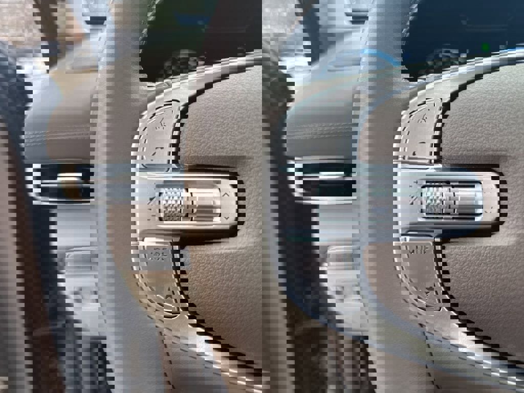 Used 2023 Genesis GV80 2.5T w/ Prestige Package image 16