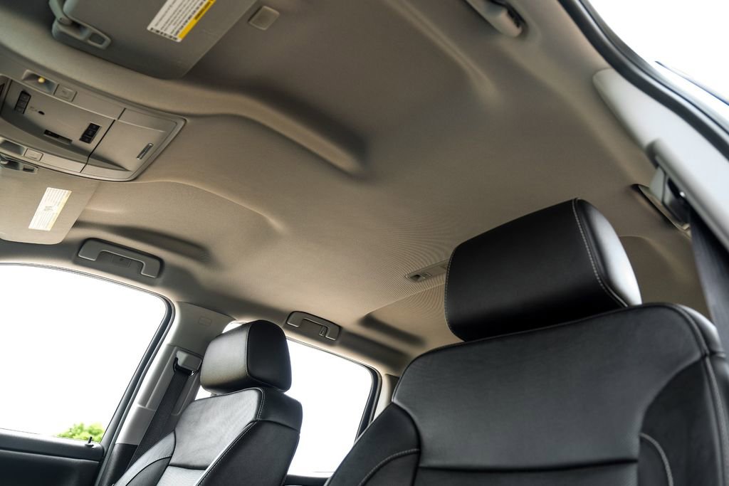 Used 2018 Chevrolet Silverado 1500 LTZ Z71 w/ LTZ Plus Package AWD/4WD image 32