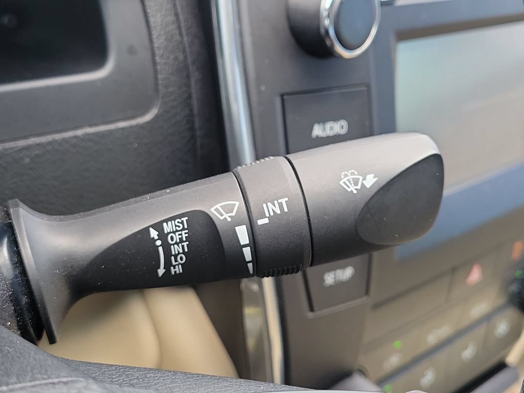 Used 2017 Toyota Camry XLE FWD image 12